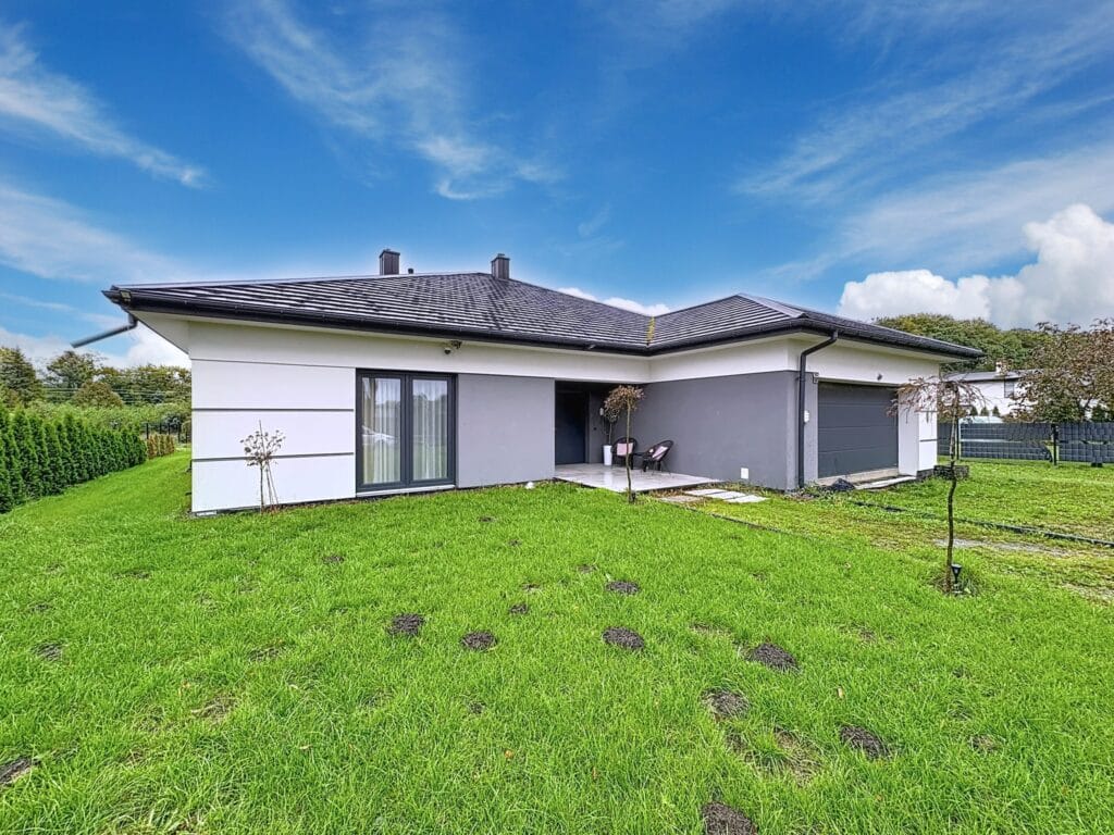 Dom na sprzedaż Łask-Ostrów - zdjęcie