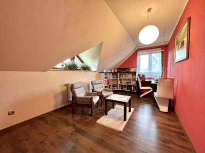 Dom wolnostojący o pow. 240 m2  |  Działka 1 823 m2  |  5 pokoi  |  Mścice