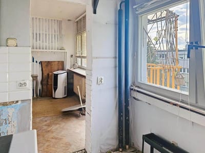 Kuchnia widok z drugiej strony w mieszkaniu na sprzedaż Łódź Górna