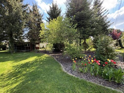 Dom wolnostojący 220 m2  |  Działka 1 968 m2  |  Janówka