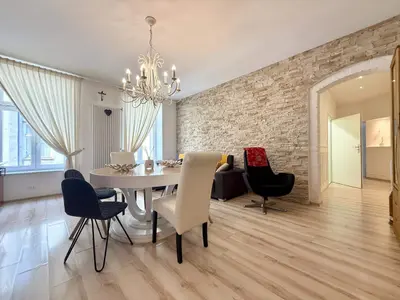 Przestronny salon w kamienicy - Mieszkanie na sprzedaz Lodz Srodmiescie | CI OD NIERUCHOMOSCI
