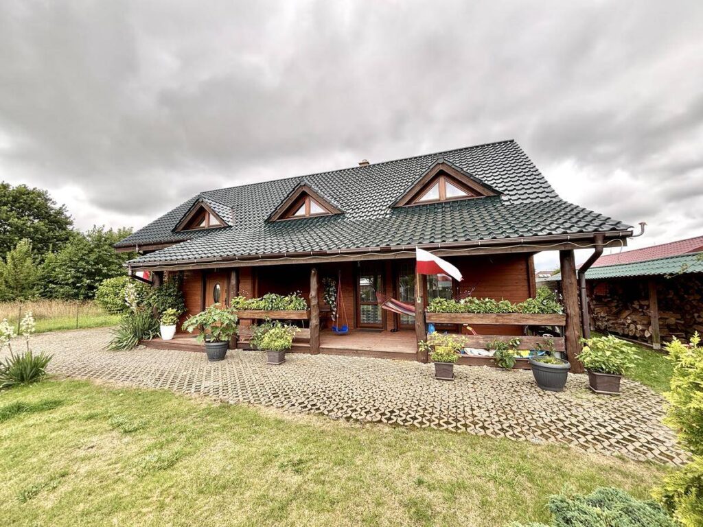 Dom na sprzedaż Mścice