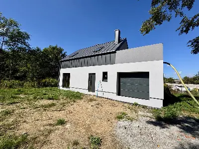 Elewacja domu z ogrodem - Dom na sprzedaz Maurycow | CI OD NIERUCHOMOSCI