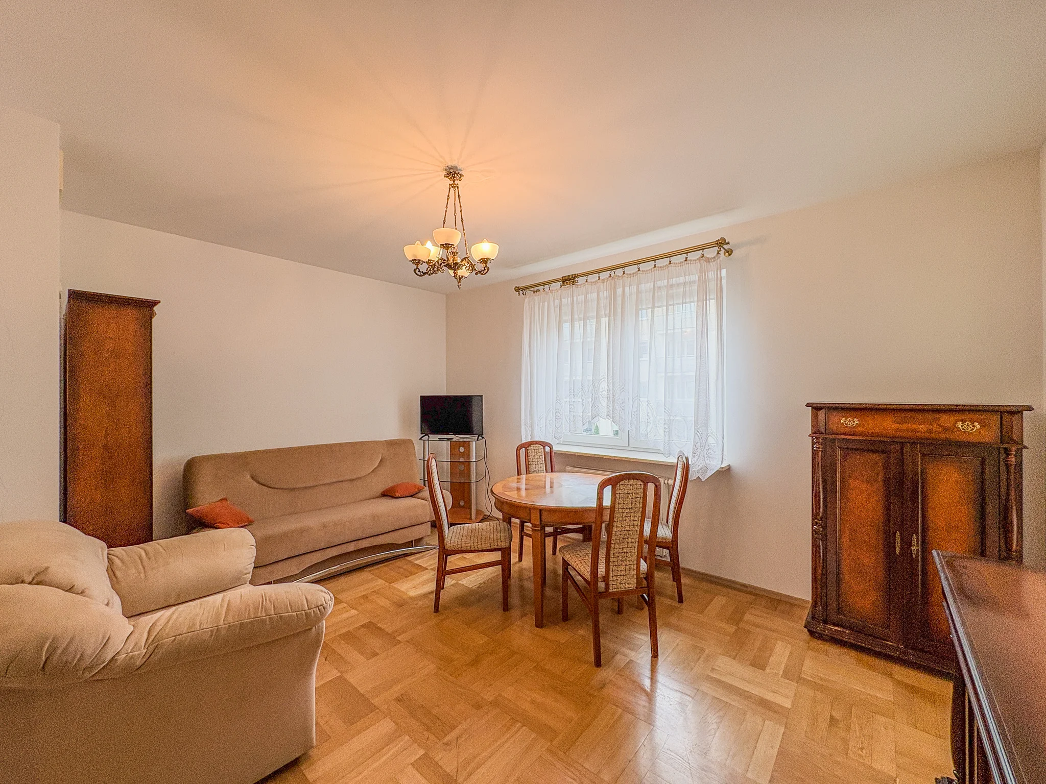 Mieszkanie 1-pokojowe na sprzedaż Warszawa Ursynów — 35,9 m²